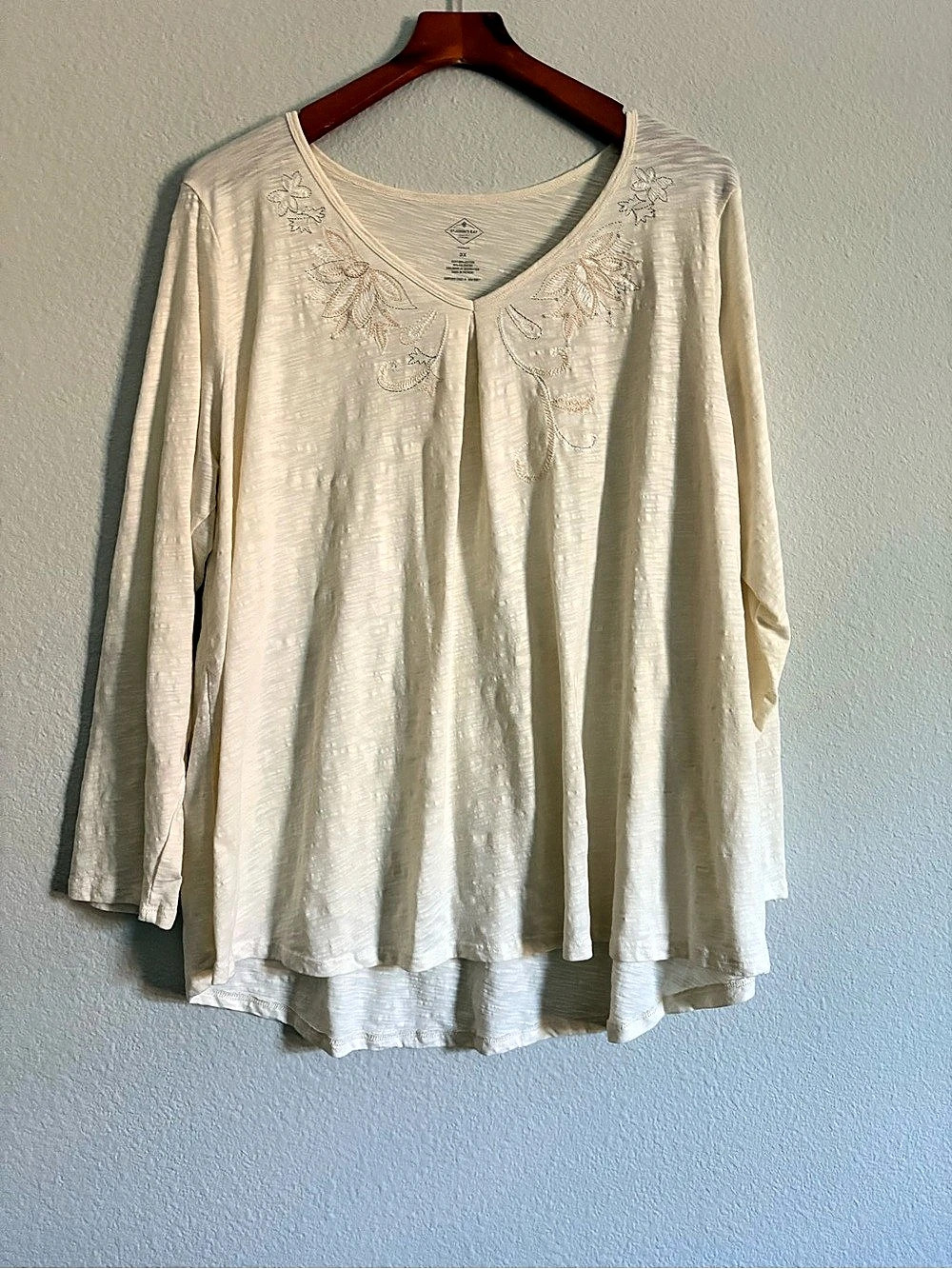 St John’s Bay Embroidered V-Neck Tunic Cream 3X